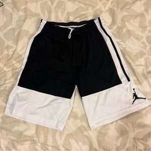 Jordan Dri-Fit Athletic Gym Shorts 10” Inseam Black / White Jumpman EUC